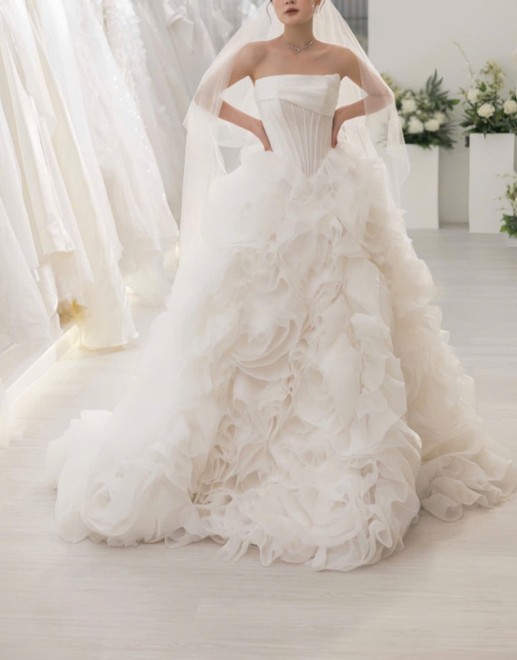 Linda - Structured Matte Satin Corset Ball Gown