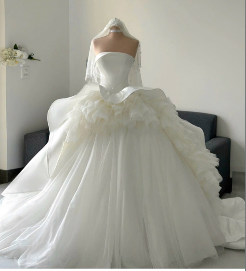 Alma - Sculptural Matte Satin Ball Gown