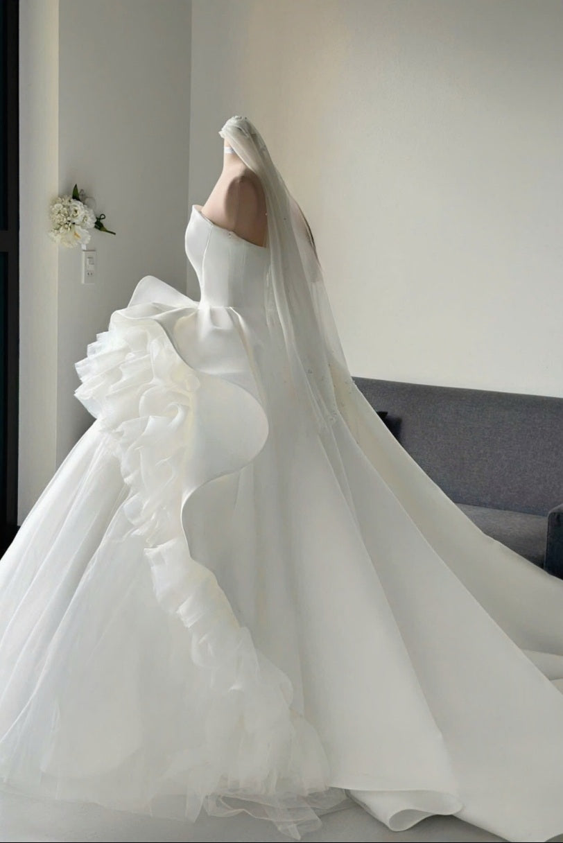 Alma - Sculptural Matte Satin Ball Gown