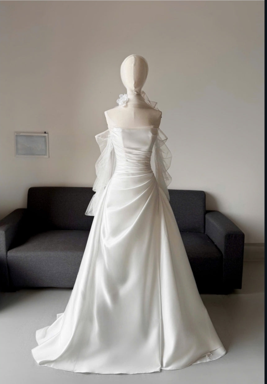 LUMI - Matte Satin A-Line Wedding Dress with Detachable Tulle Sleeves